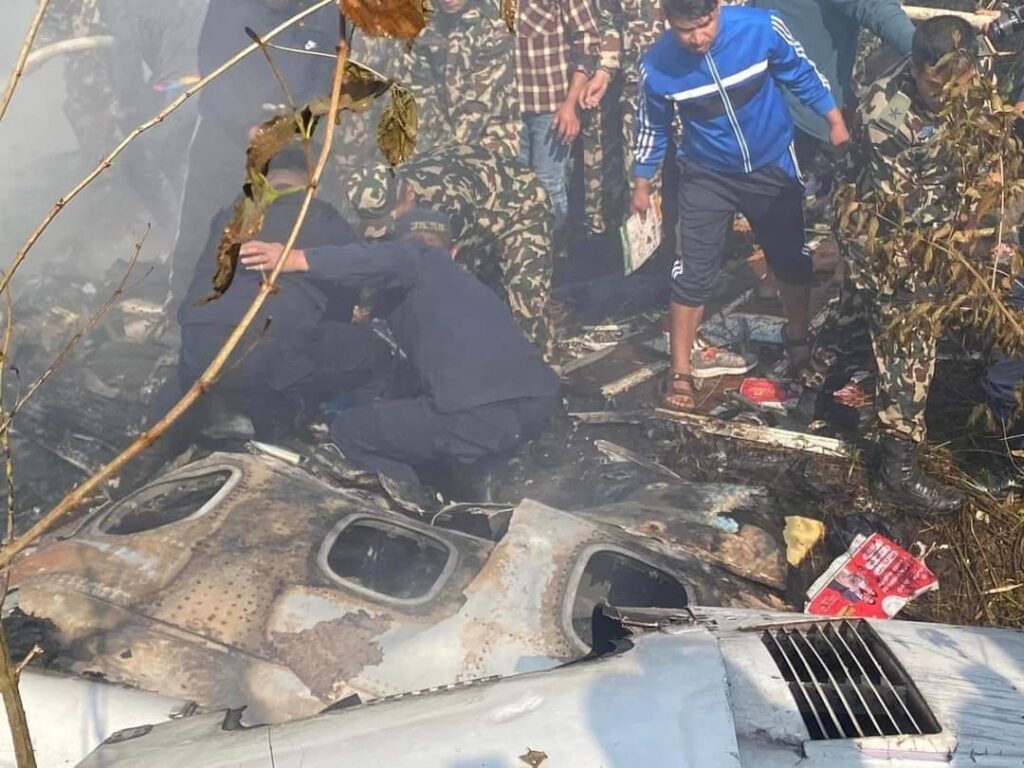 नेपाल विमान क्रैश : 72 सीटों वाले विमान में 8 विदेशी और 5 भारतीय यात्री थे सवार, ऑपरेशन में 42 शव बरामद