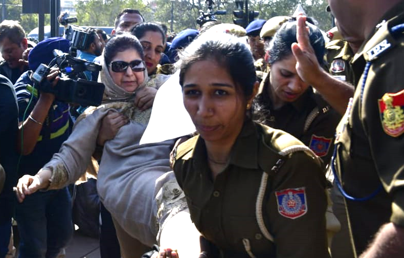 Mehbooba Mufti Arrested during protest against J&K anti-encroachment drive 1